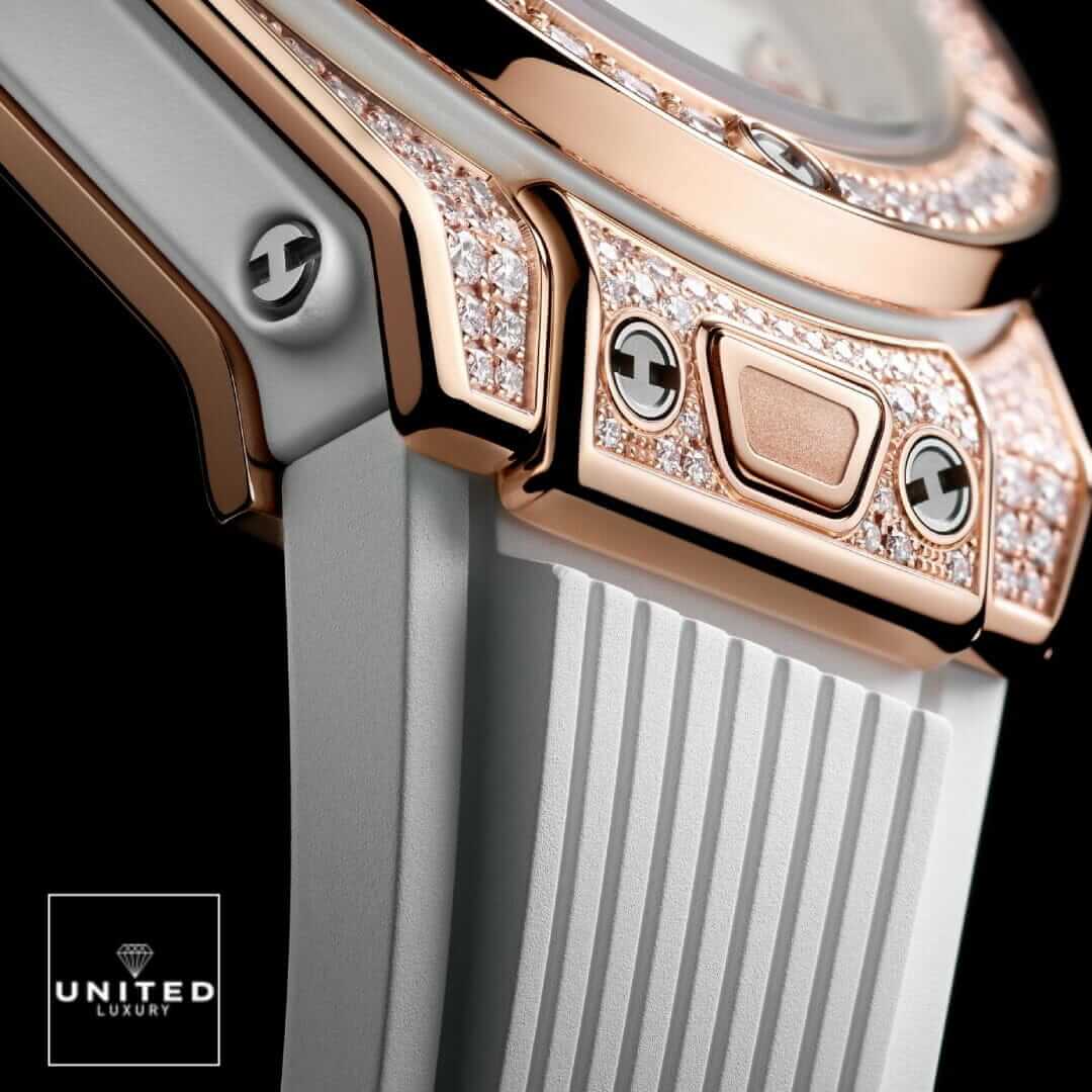 Hublot Big Bang Unico 441.OM.1180.RX Hublot Diamond Bezel White Rubber Bracelet Replica black background
