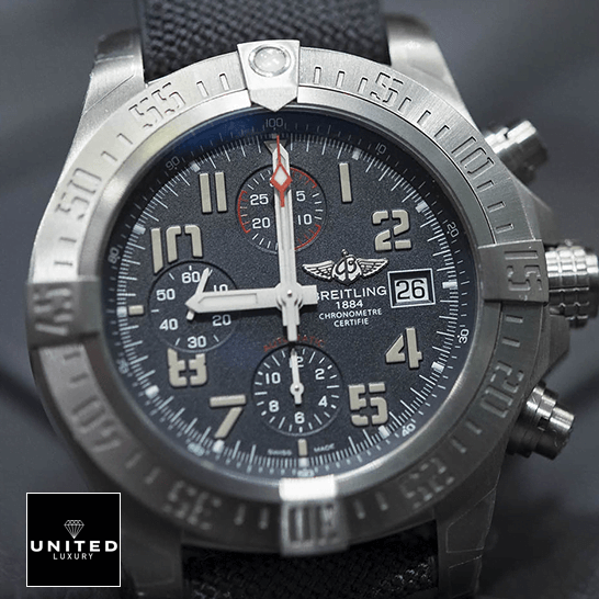 Breitling Avenger Bandit E1338310I502 