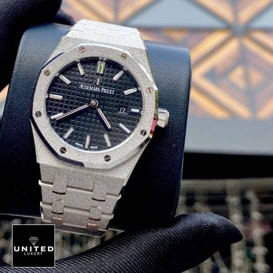 AP Frosted White Gold Bezel 67653BC.GG.1263BC.02 Replica