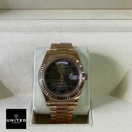 Rolex Day-Date Wave 218235-0035 Replica in the Box