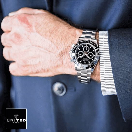 Rolex Daytona Cosmograph 116520 "Black Dial" Ultra Realistic Copy rolex daytona 116500LN stainless steel black dial oyster Rolex Daytona 116500ln-0002 Stainless Steel Oyster Replica on his arm